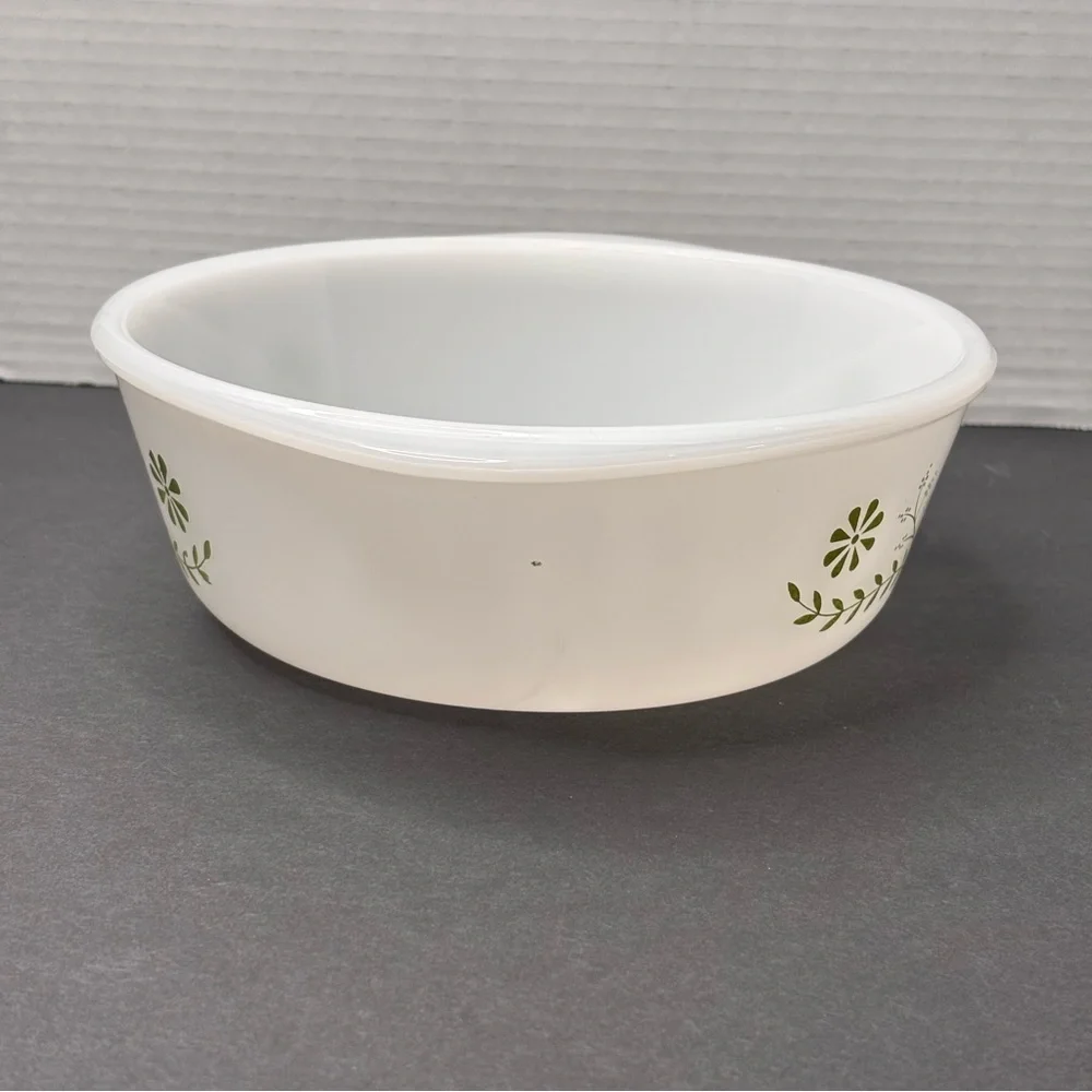 Vintage Glasbake 1 1/2 Qt Green Daisy Round Casserole Baking Dish #J2600